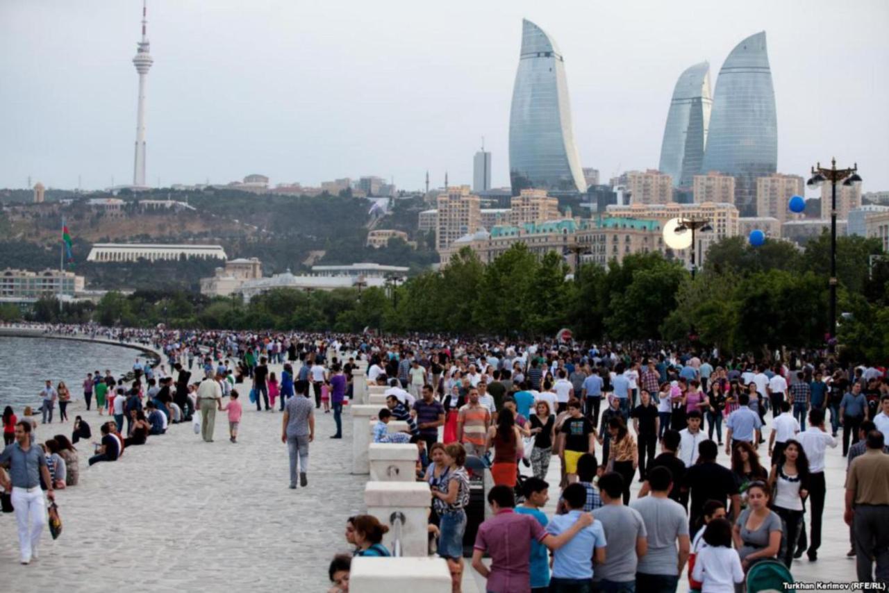 Dondar Hotel Formula 1 View Baku Luaran gambar